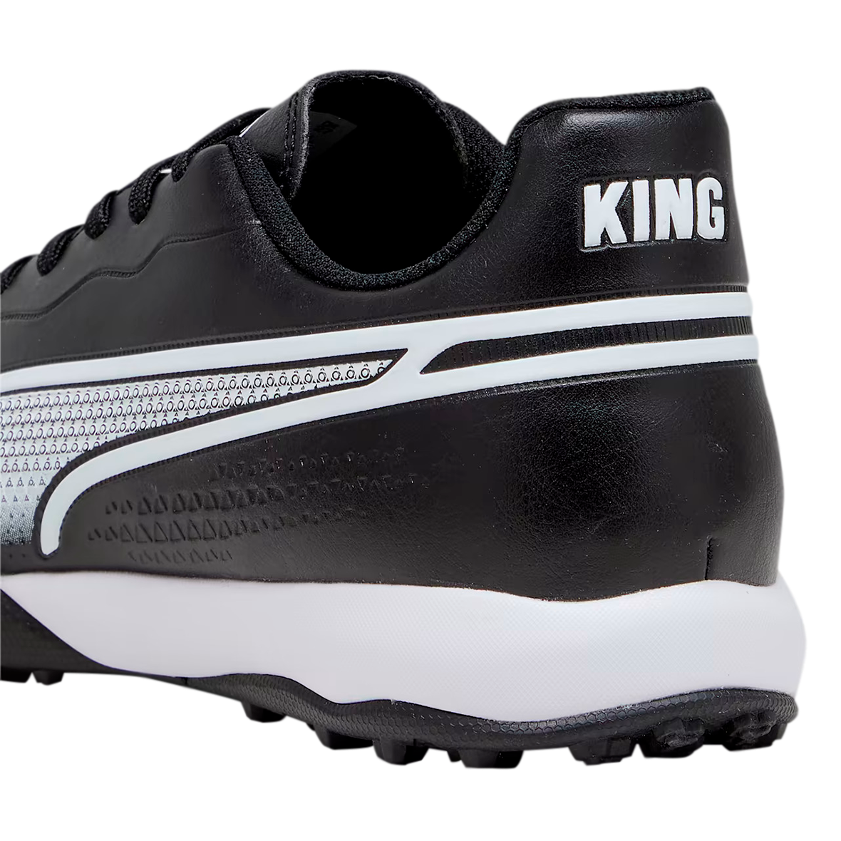 PUMA KING MATCH PARA CABALLERO COLOR NEGRO BLANCO